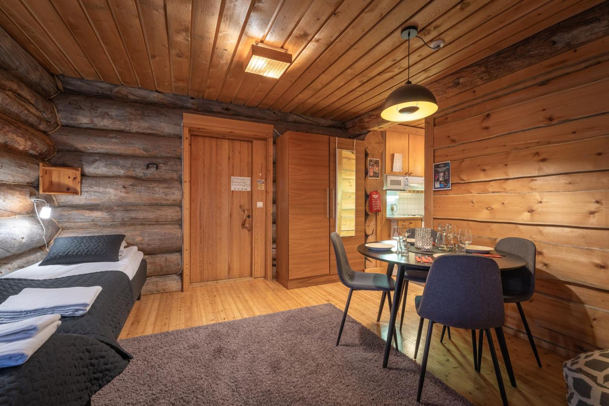 Kuukkeli Log Houses Aurora Resort Saariselka Phòng bức ảnh